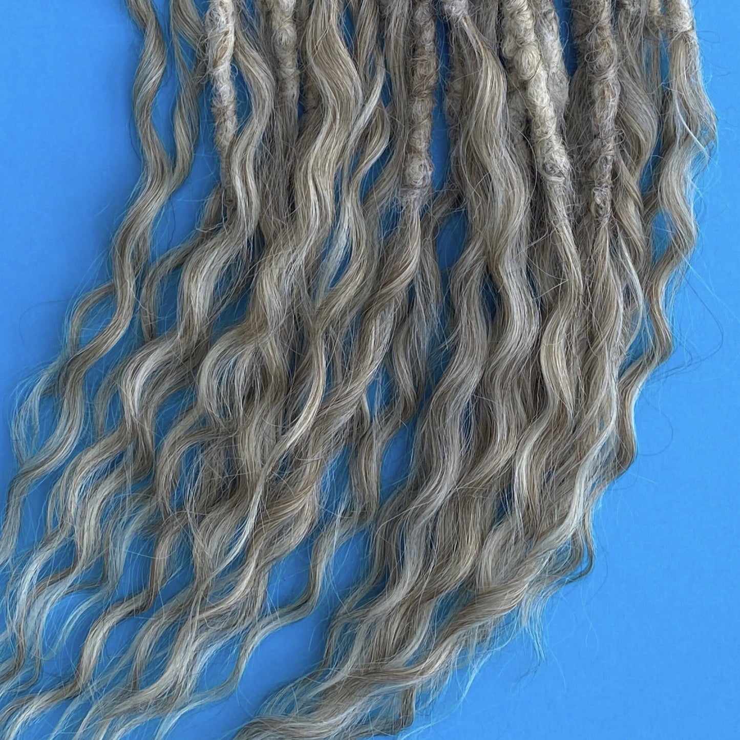 Curly Loose Ends Ombre Synthetic Dreads