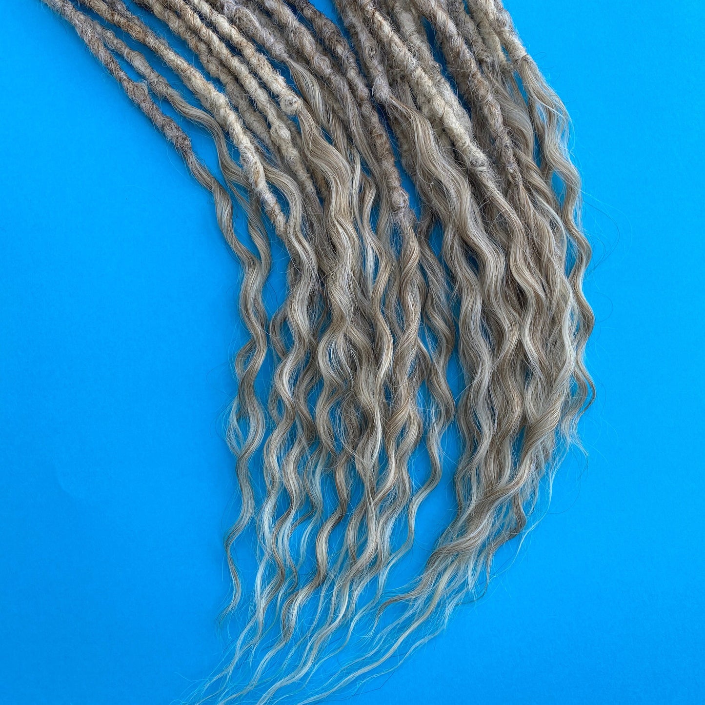 Curly Loose Ends Ombre Synthetic Dreads