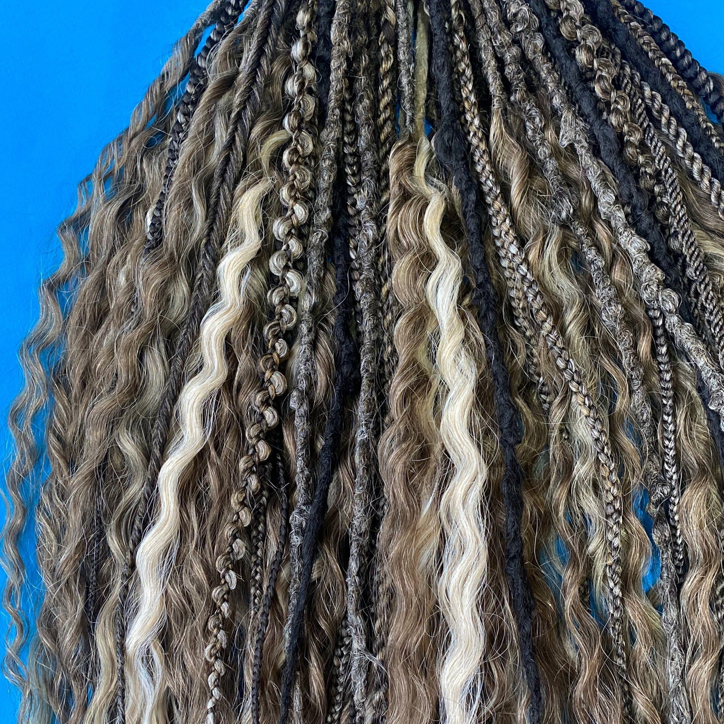 Curly Synthetic Dreadlocks Mix with Braids